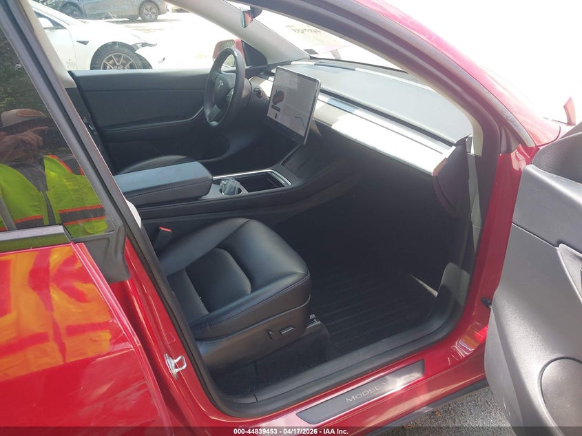 2022 Tesla Model Y Performance Dual Motor All-Wheel Drive