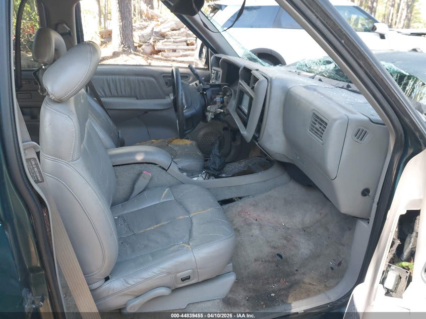 1997 Chevrolet Blazer Lt VIN: 1GNCS13W7VK146007 Lot: 44839455