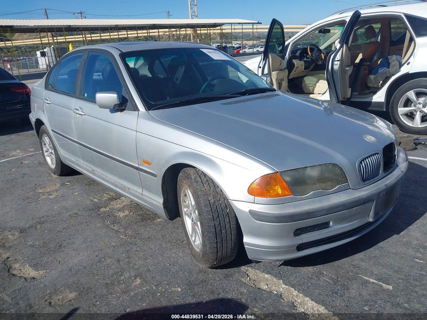 2000 BMW 323I