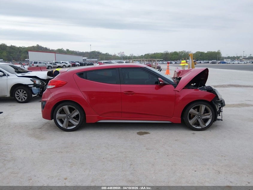 2013 Hyundai Veloster Turbo W/Black VIN: KMHTC6AE2DU138411 Lot: 44839555