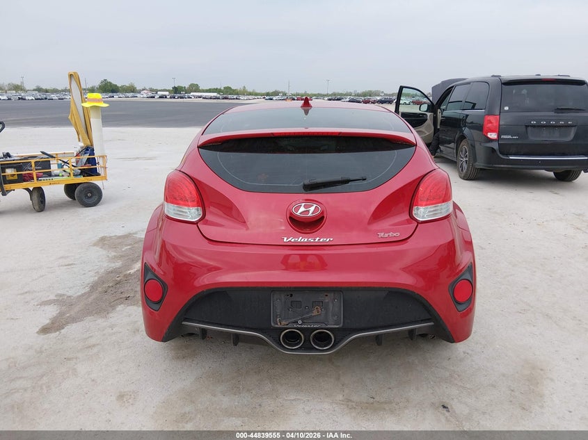 2013 Hyundai Veloster Turbo W/Black VIN: KMHTC6AE2DU138411 Lot: 44839555