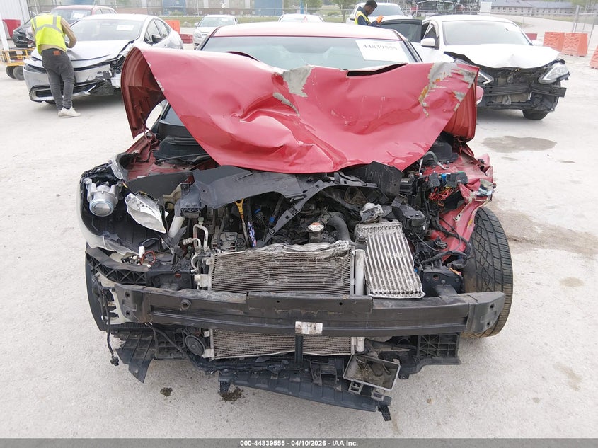 2013 Hyundai Veloster Turbo W/Black VIN: KMHTC6AE2DU138411 Lot: 44839555