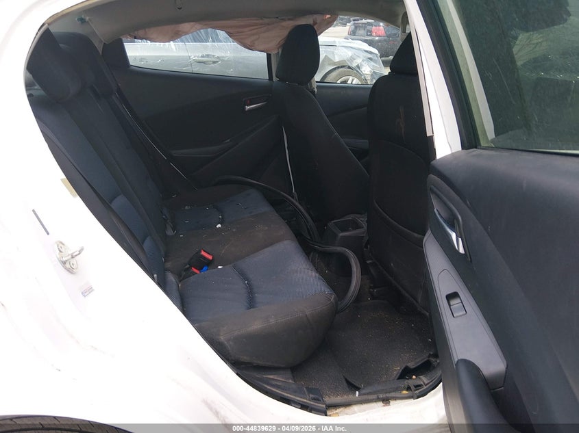 VIN 3MYDLBYV0HY193712 2017 TOYOTA YARIS IA