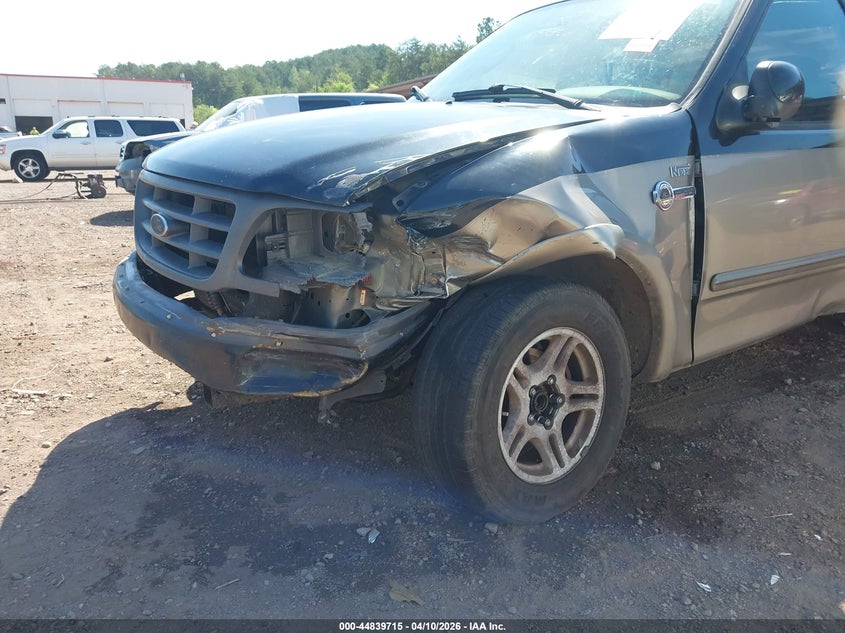 2003 FORD F-150 auction photo 6