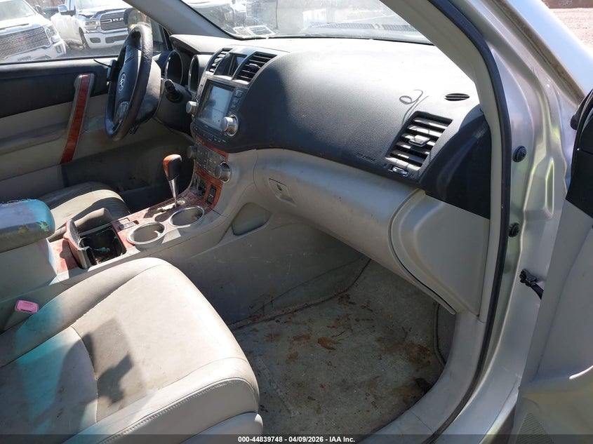 2010 Toyota Highlander Limited V6