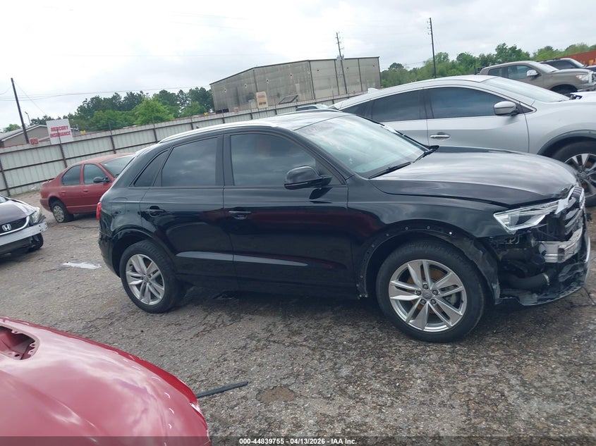 2017 Audi Q3 2.0T Premium VIN: WA1BCCFS5HR004086 Lot: 44839755