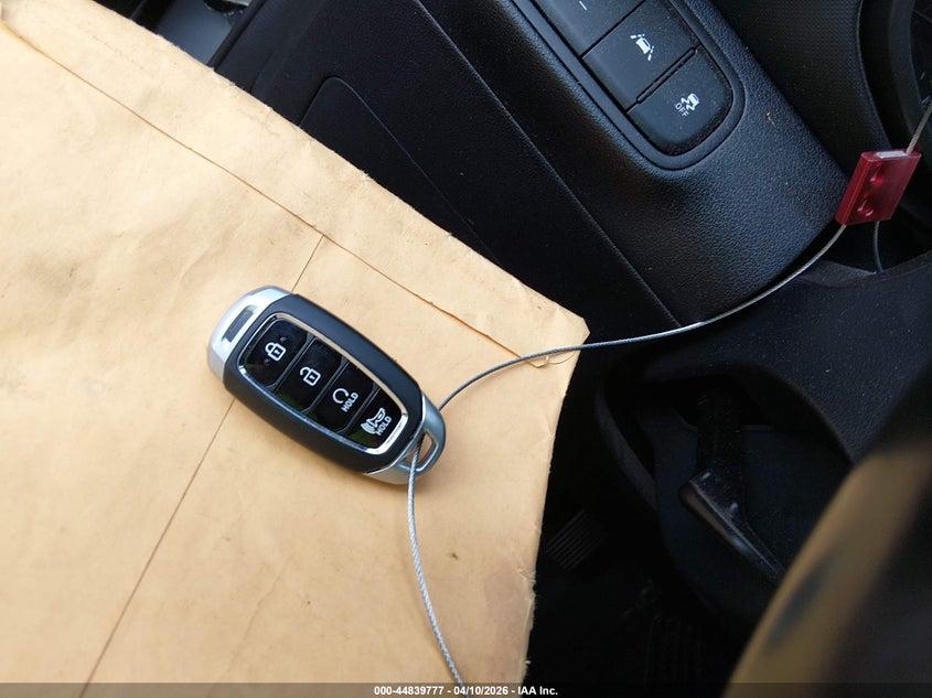 2021 Hyundai Venue Sel VIN: KMHRC8A32MU116204 Lot: 44839777