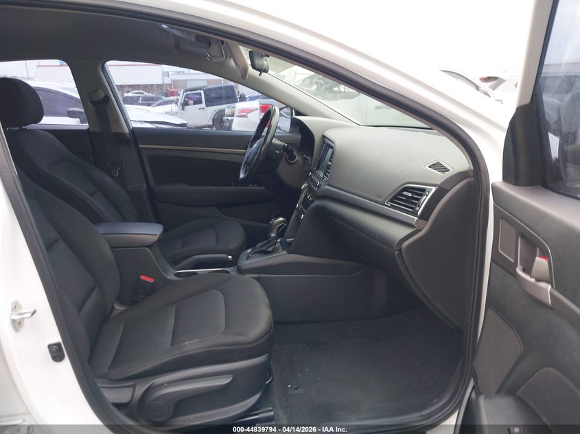 VIN 5NPD94LA5JH306814 2018 HYUNDAI ELANTRA ECO