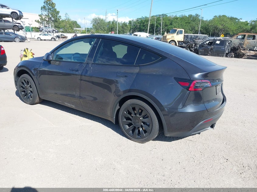 2024 Tesla Model y Long Range Single Motor Rear-Wheel Drive/Rwd grey Lot 111044839844 Vin 7SAYGDED3RF167357