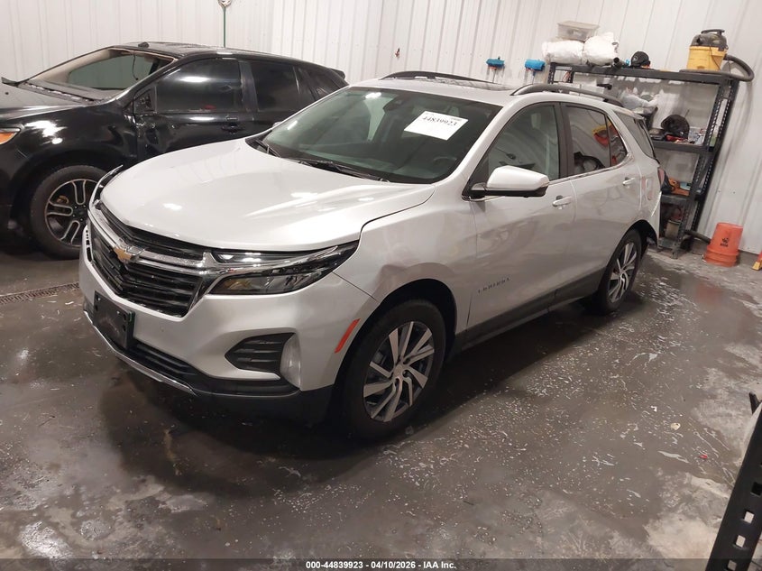 2022 CHEVROLET EQUINOX auction photo 2