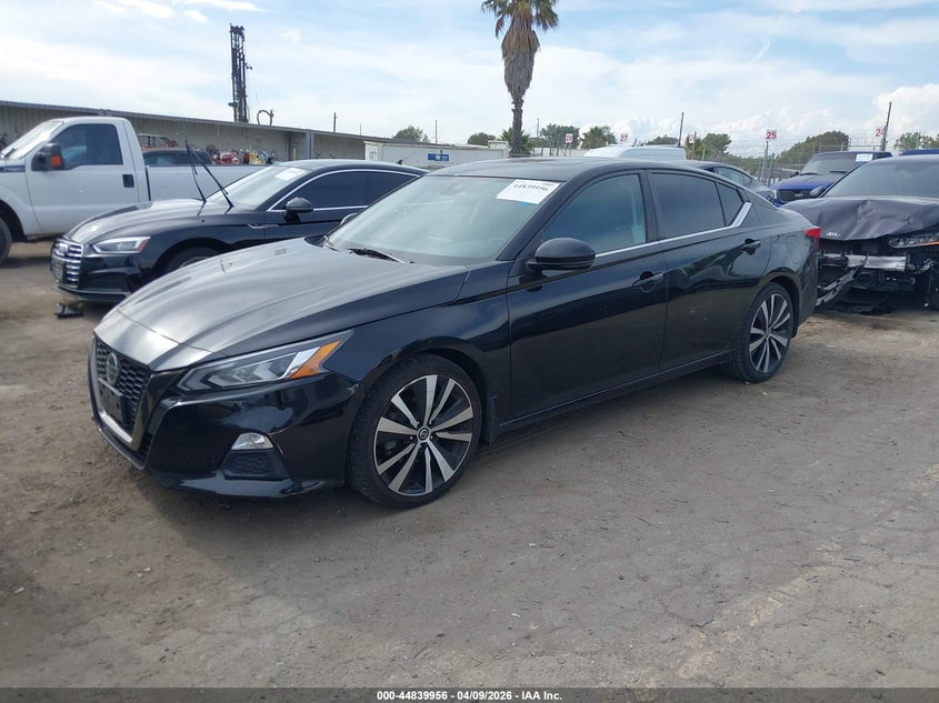 2022 Nissan Altima Sr Vc-Turbo Fwd