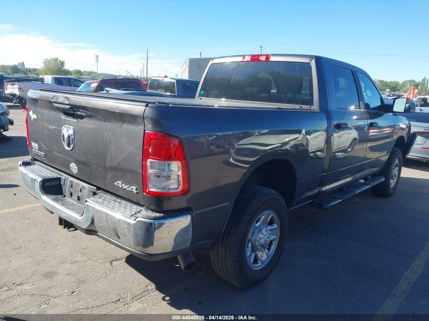 Vin: 3c6ur5dl2ng313120, lot: 45337334, ram 2500 big horn  4x4 6'4 box 20224