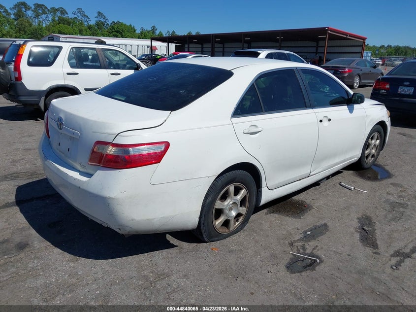 2009 TOYOTA CAMRY auction photo 4