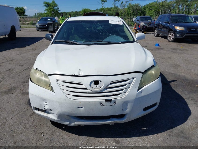 2009 TOYOTA CAMRY auction photo 6