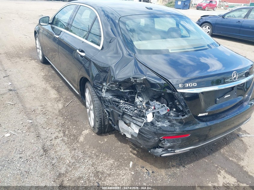 2018 Mercedes-Benz E 300 4Matic VIN: WDDZF4KB4JA410717 Lot: 44840097