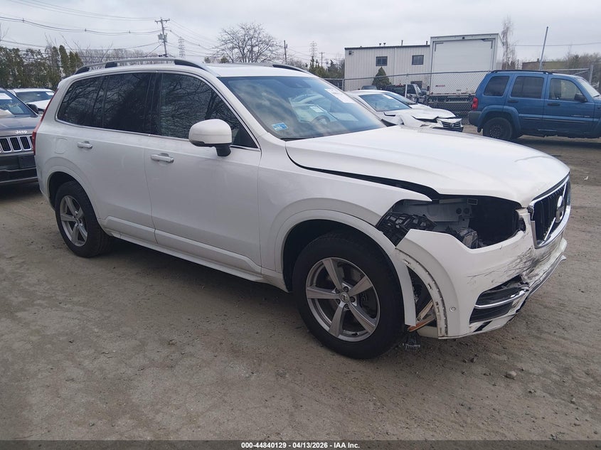 2018 VOLVO XC90 T5 MOMENTUM