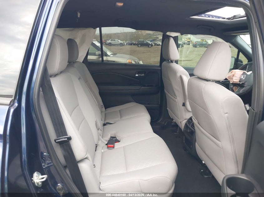 2020 Honda Passport Awd Ex-L VIN: 5FNYF8H56LB016452 Lot: 44840168