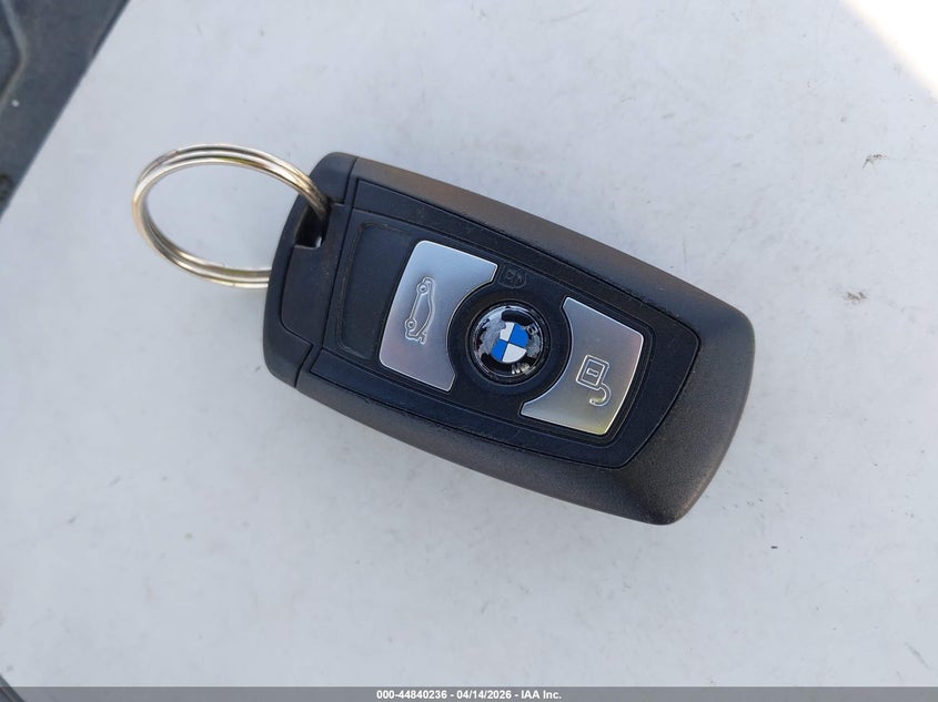 WBA3A5G54DNP26409 2013 BMW 3er 2.0 328I silver