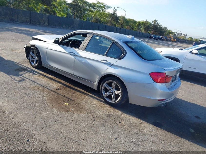 WBA3A5G54DNP26409 2013 BMW 3er 2.0 328I silver