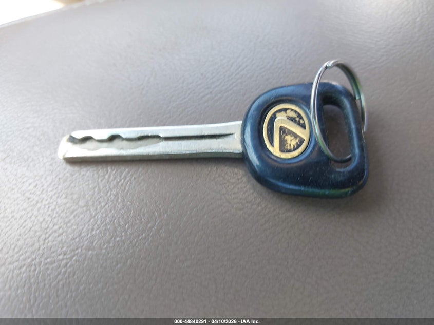 1994 Lexus Ls 400 VIN: JT8UF11E8R0200992 Lot: 44840291