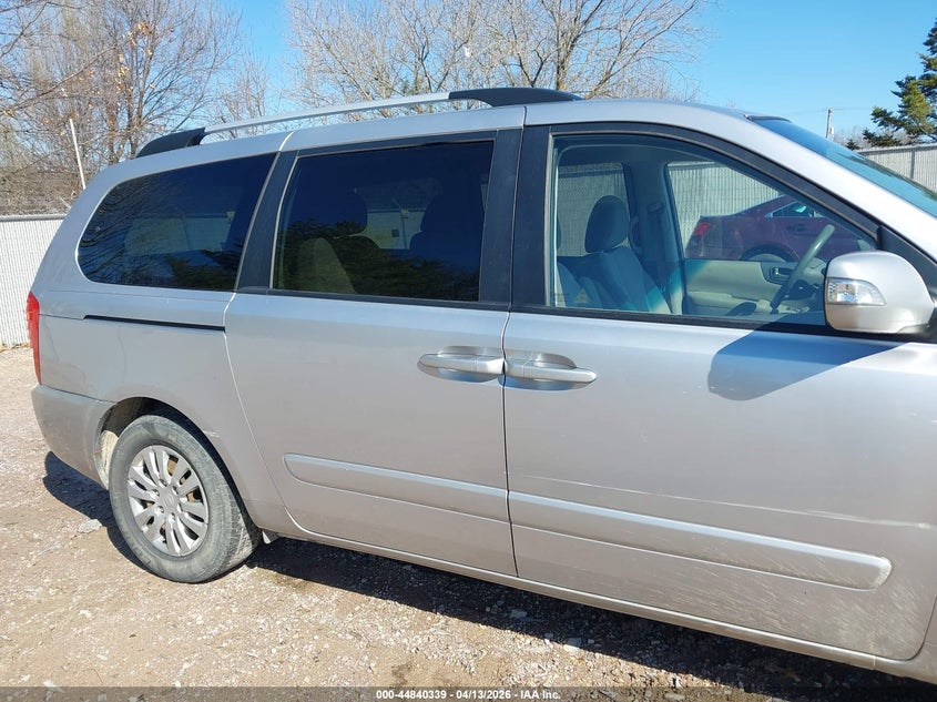 2011 Kia Sedona Lx VIN: KNDMG4C72B6410537 Lot: 44840339