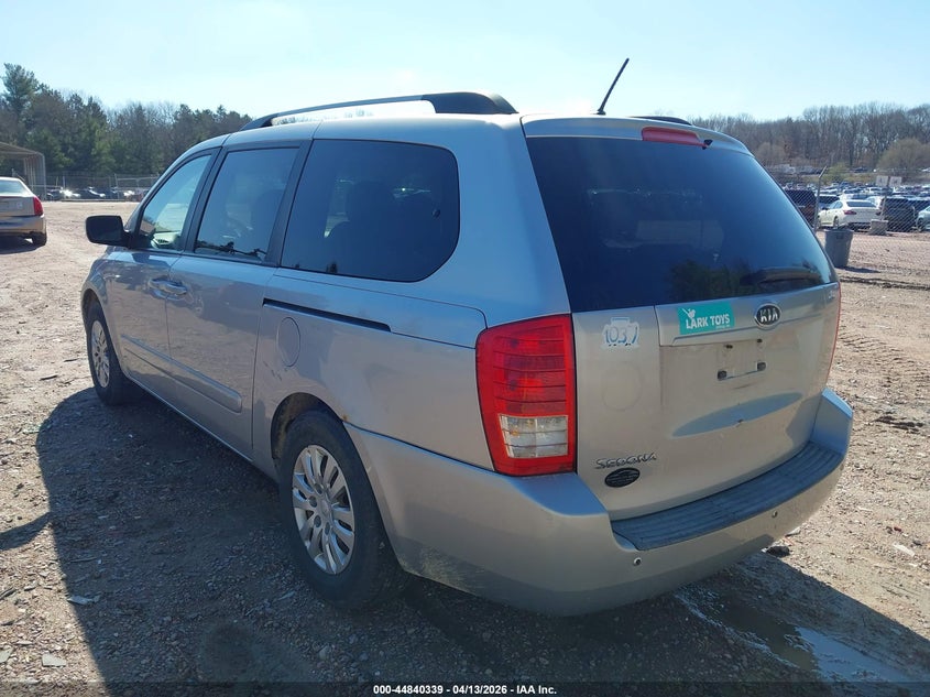 2011 Kia Sedona Lx