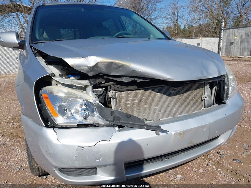 2011 Kia Sedona Lx VIN: KNDMG4C72B6410537 Lot: 44840339