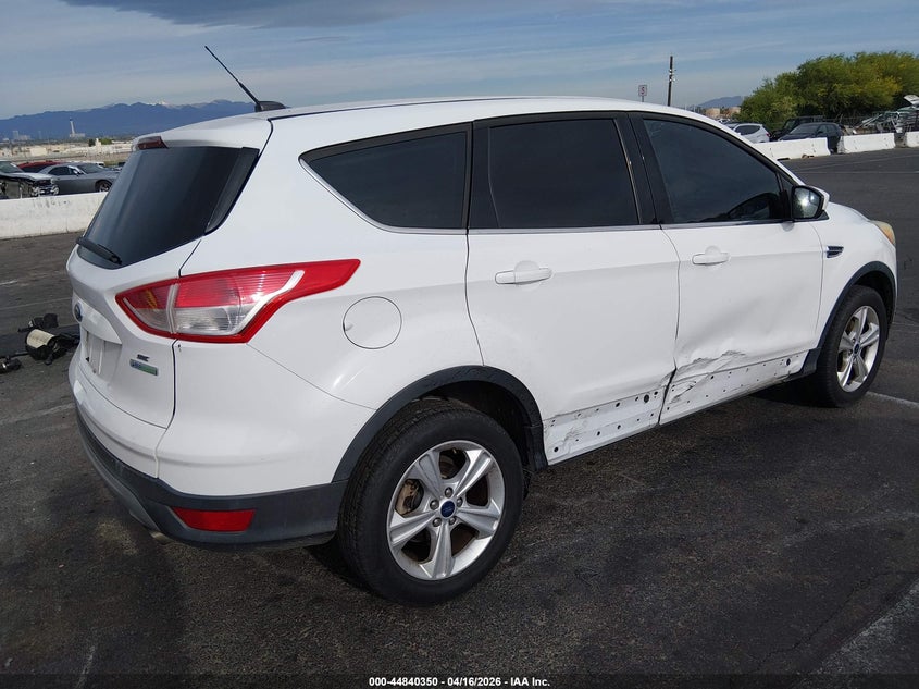 2014 Ford Escape 1.6 Se white Lot 111044840350 Vin 1FMCU0GX5EUB64389
