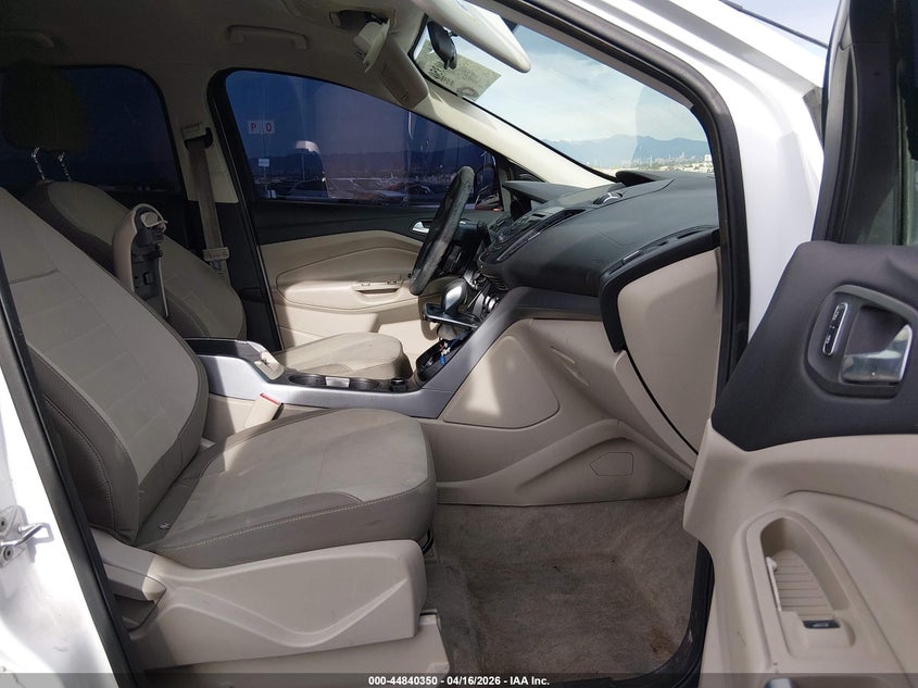 2014 Ford Escape 1.6 Se white Lot 111044840350 Vin 1FMCU0GX5EUB64389
