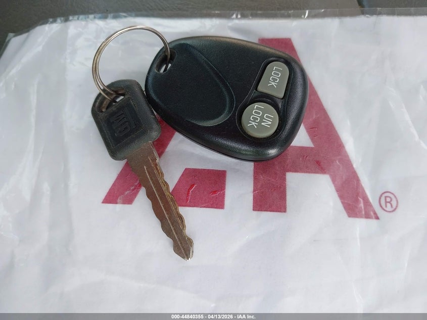 1997 GMC Sierra 1500 Sl Wideside VIN: 2GTEK19R8V1558973 Lot: 44840355