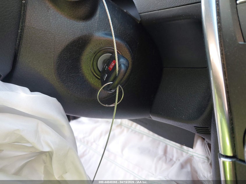 2016 Toyota Camry Le VIN: 4T4BF1FK2GR529590 Lot: 44840365