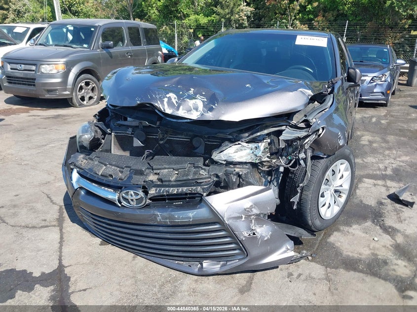 2016 Toyota Camry Le VIN: 4T4BF1FK2GR529590 Lot: 44840365