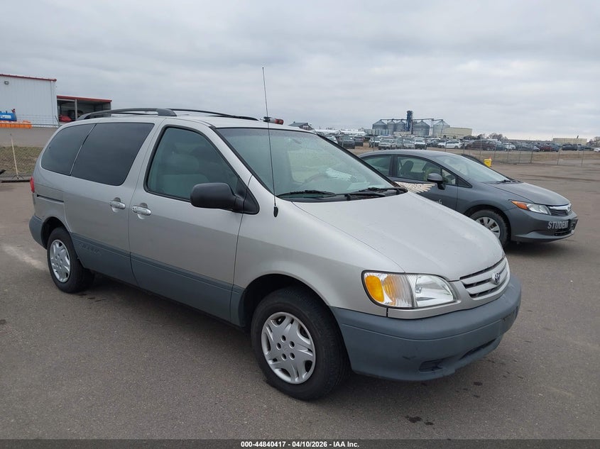 2003 Toyota Sienna Ce