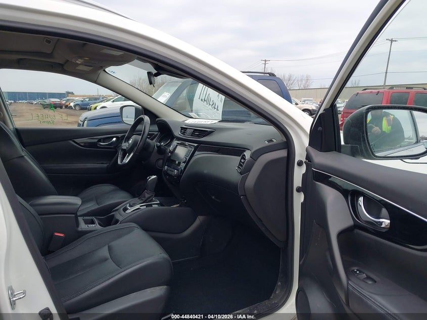 2017 Nissan Rogue Sport Sl