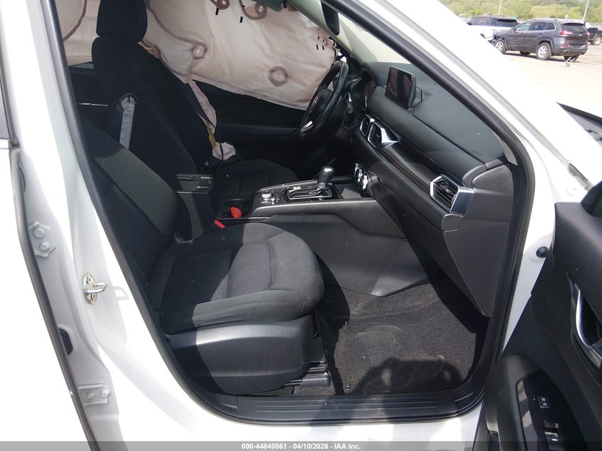 2022 Mazda Cx-5 2.5 Cx-5 2.5 S white Lot 111044840561 Vin JM3KFBAM4N1572833