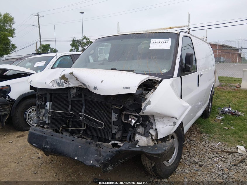 2012 Chevrolet Express 4.8 2500 Work Van white Lot 111044840565 Vin 1GCWGFCA9C1178954