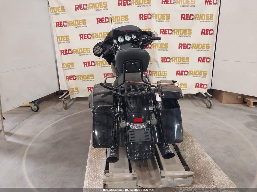 2017 Harley-Davidson Flhxs Street Glide Special VIN: 1HD1KRC18HB642326 Lot: 44840636