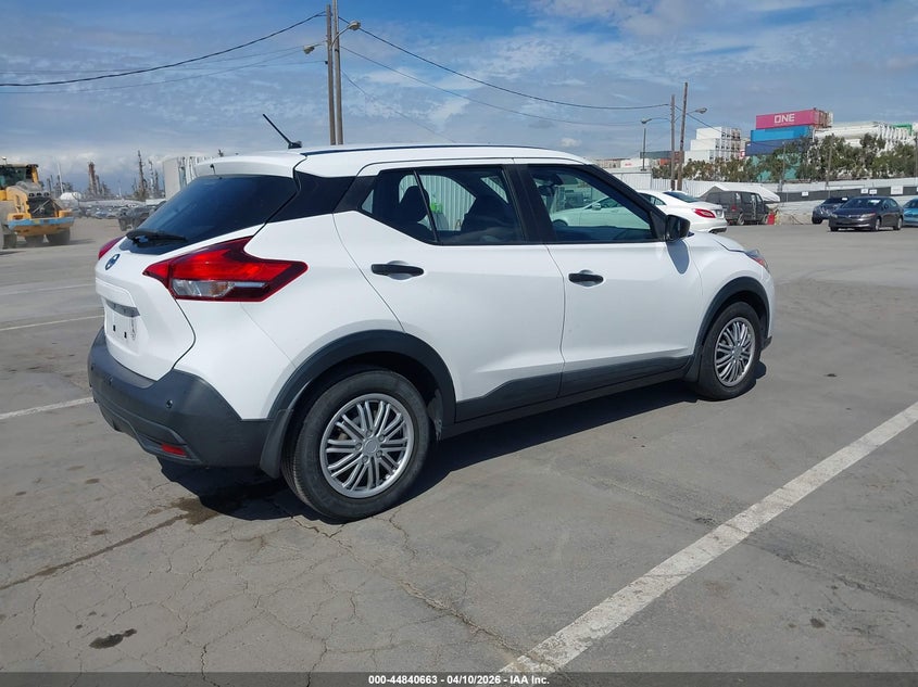 2020 Nissan Kicks S Xtronic Cvt