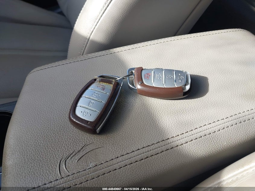 2016 Hyundai Sonata Hybrid Limited VIN: KMHE34L10GA012951 Lot: 44840667