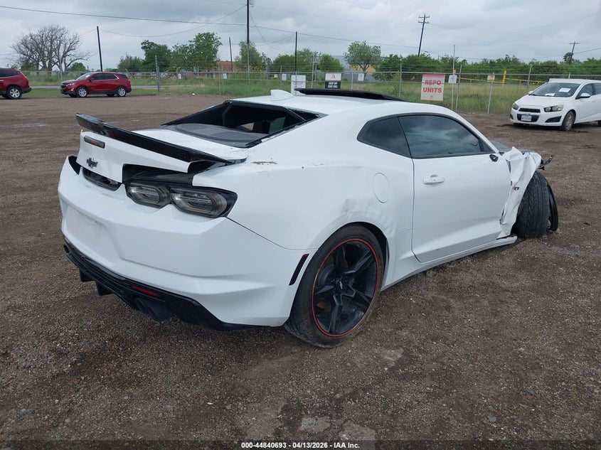 2021 CHEVROLET CAMARO auction photo 4