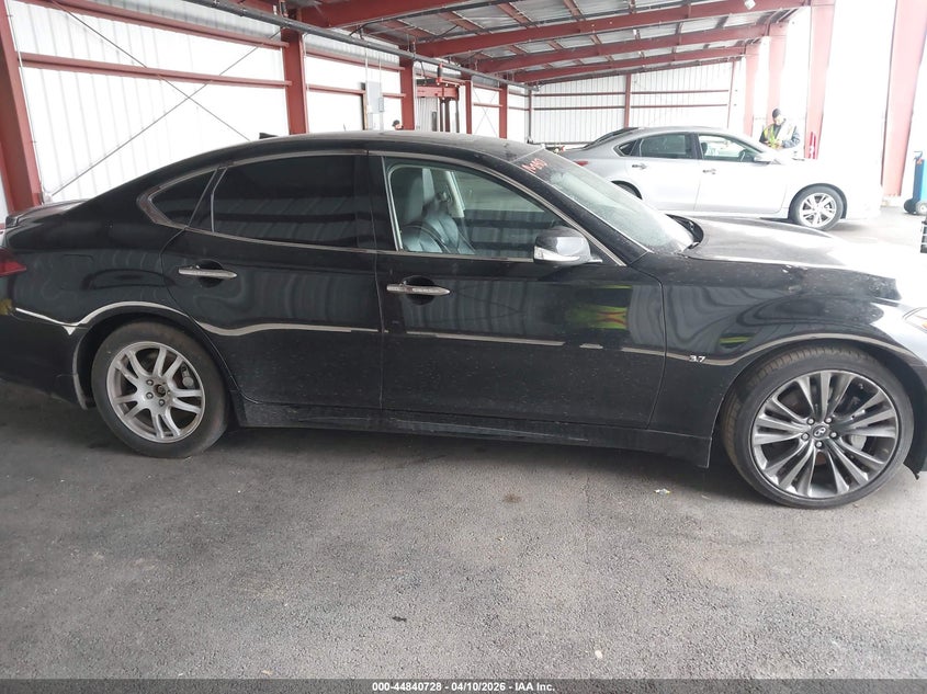 2018 Infiniti Q70 3.7 Luxe VIN: JN1BY1AP3JM180915 Lot: 44840728