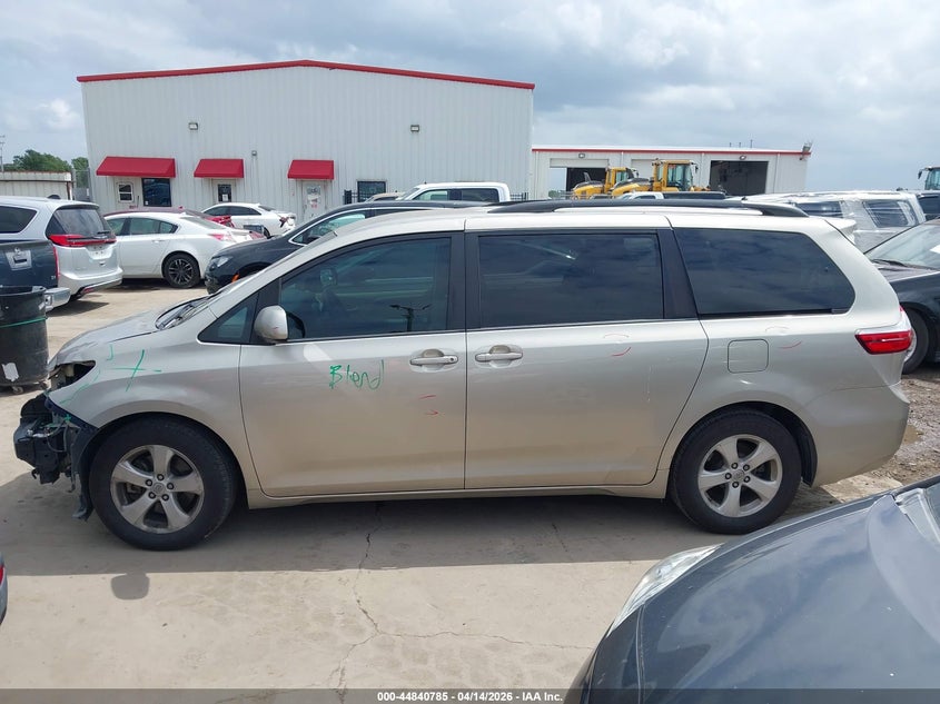 2017 Toyota Sienna 3.5 Le 8 Passenger gold Lot 111044840785 Vin 5TDKZ3DC9HS857561