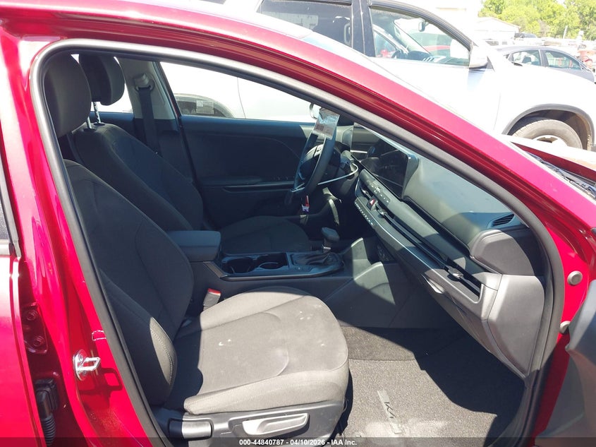 2026 Kia K4 2.0 Lxs red Lot 111044840787 Vin 3KPFT4DE8TE289834