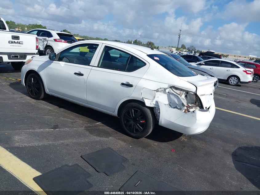 2014 Nissan Versa 1.6 S+