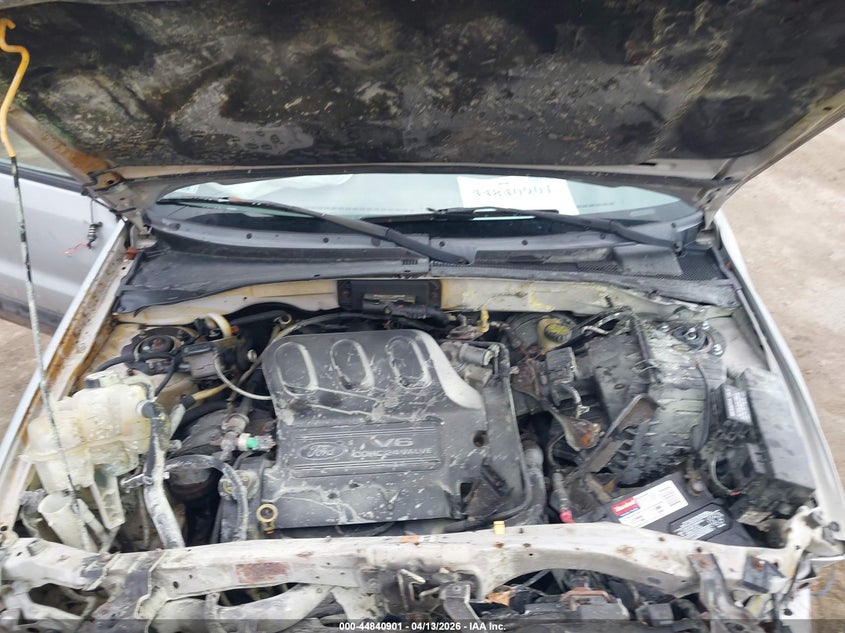 2002 Ford Escape Xlt VIN: 1FMCU041X2KB00422 Lot: 44840901