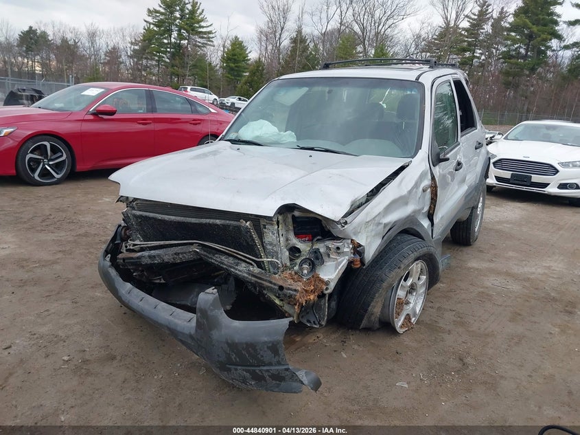 2002 Ford Escape Xlt VIN: 1FMCU041X2KB00422 Lot: 44840901