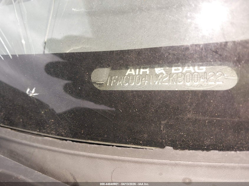 2002 Ford Escape Xlt VIN: 1FMCU041X2KB00422 Lot: 44840901