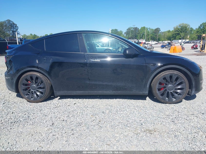 2022 Tesla Model y Performance Dual Motor All-Wheel Drive black Lot 111044840907 Vin 7SAYGDEF4NF336619