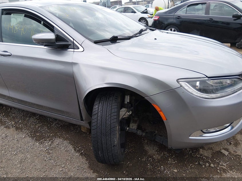 2015 Chrysler 200 2.4 silver Lot 111044840960 Vin 1C3CCCCB2FN561559