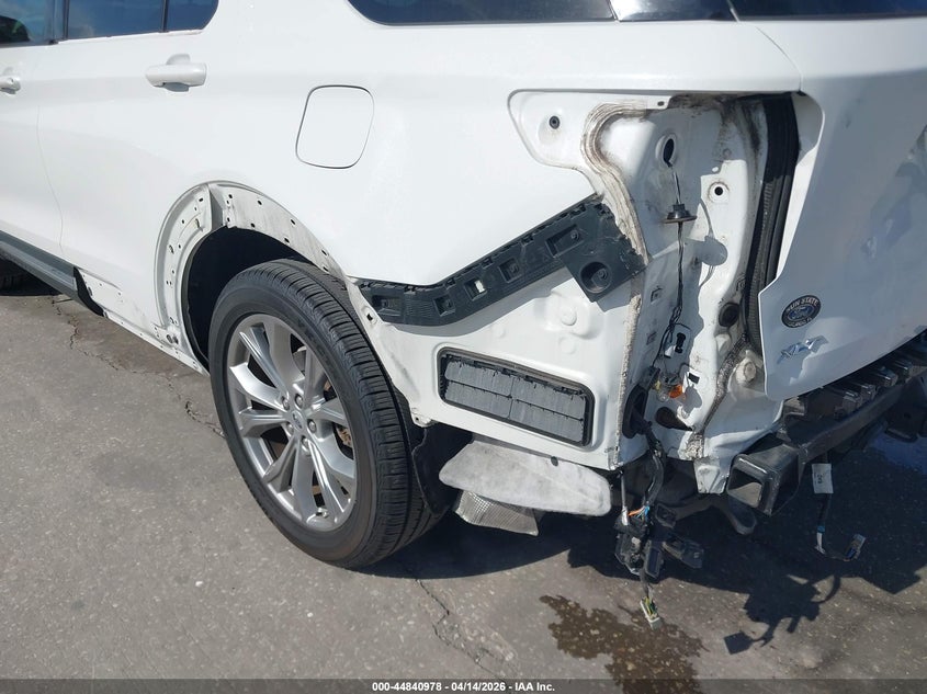 2020 Ford Explorer 2.3 Xlt white Lot 111044840978 Vin 1FMSK7DHXLGB47610